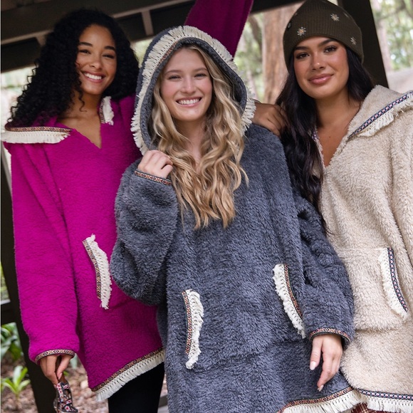 Natural Life Oversized Blanket Hoodie Pullover Gray Fringe Trim Teddy One Size - Picture 3 of 12